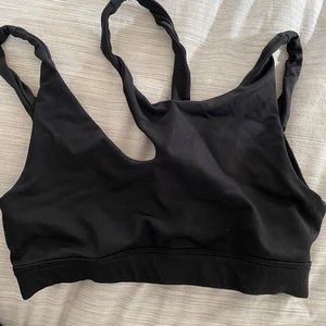 Alo yoga sports bra